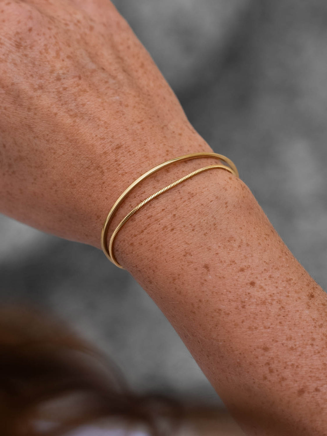 LINEAR CUFF