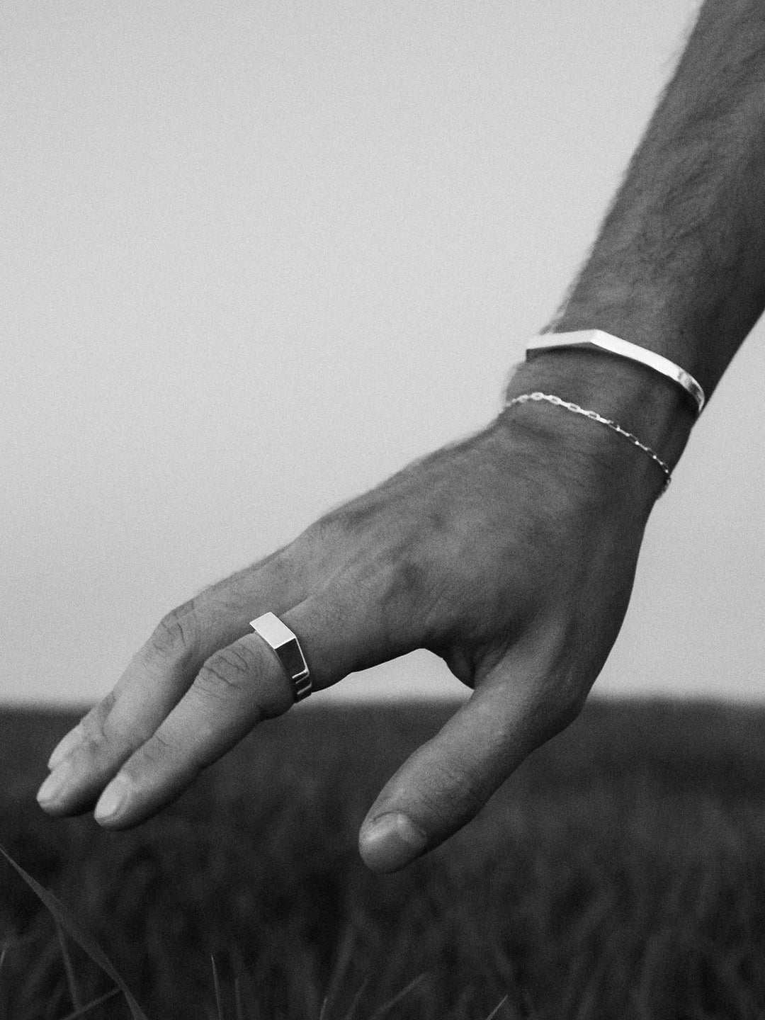 UNISIZE SIGNET SET IN SILVER