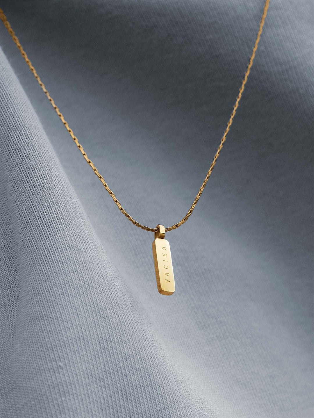 WIRE PENDANT NECKLACE