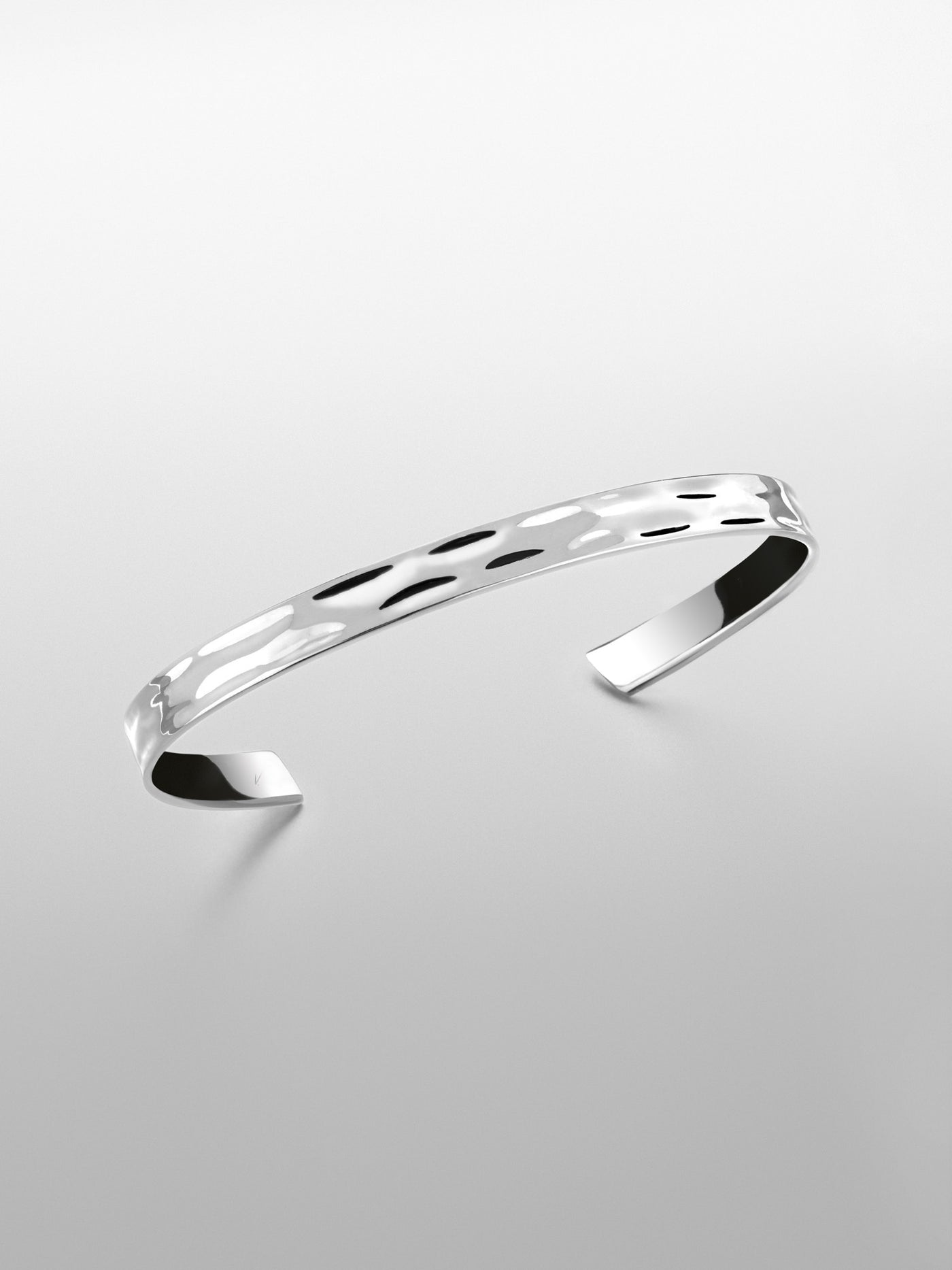EXCLUSIVE UNISIZE CUFF IN SILVER