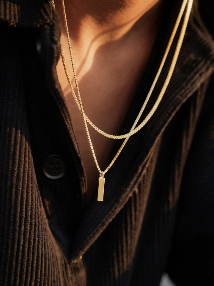 BOX PENDANT NECKLACE
