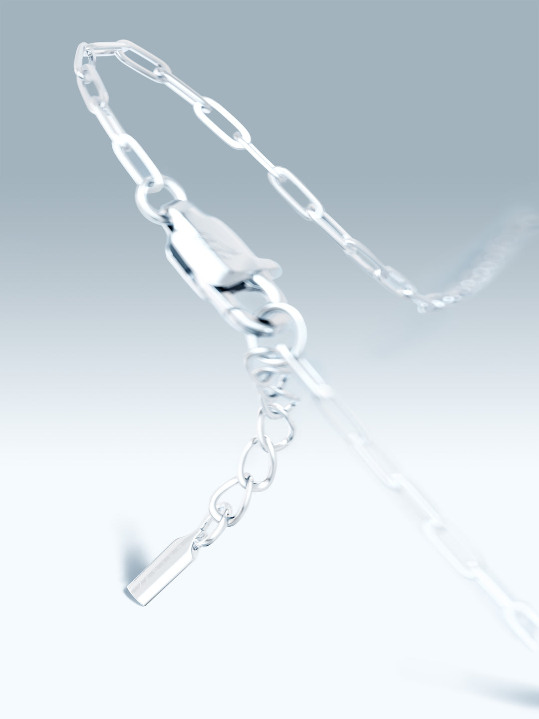 CLIP CHAIN BRACELET IN SILVER