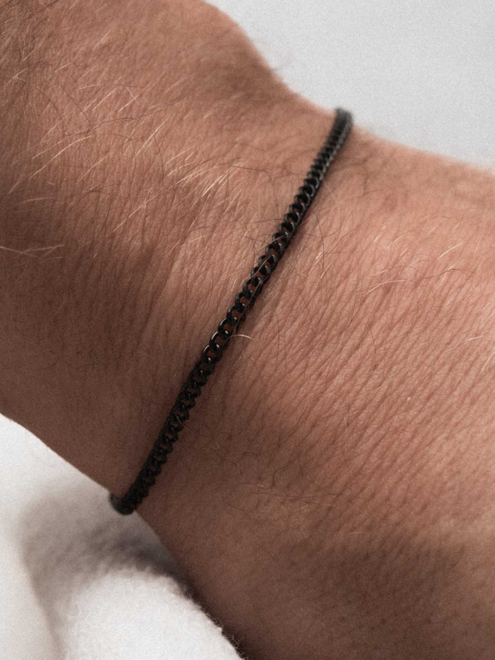 MINIMAL CHAIN BRACELET