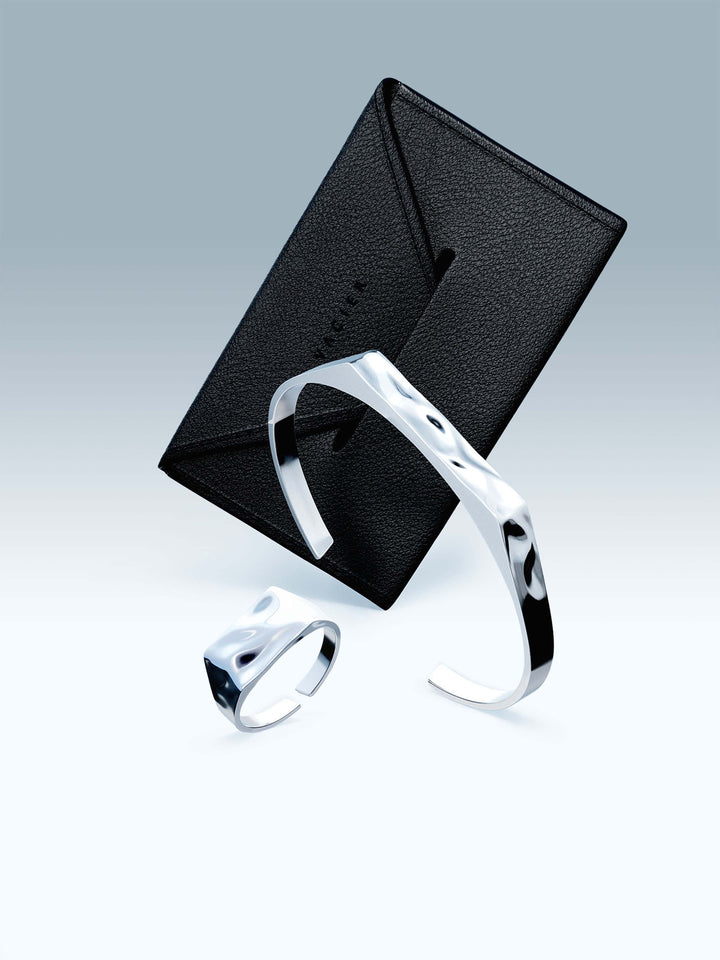 RIPPLE SIGNET SET IN SILVER