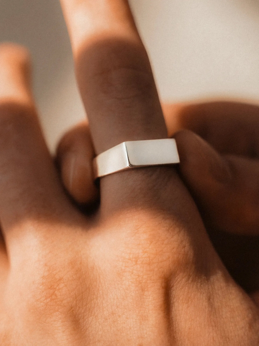 UNISIZE SIGNET RING IN SILVER