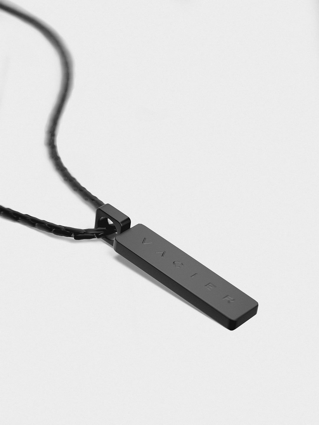 WIRE PENDANT NECKLACE