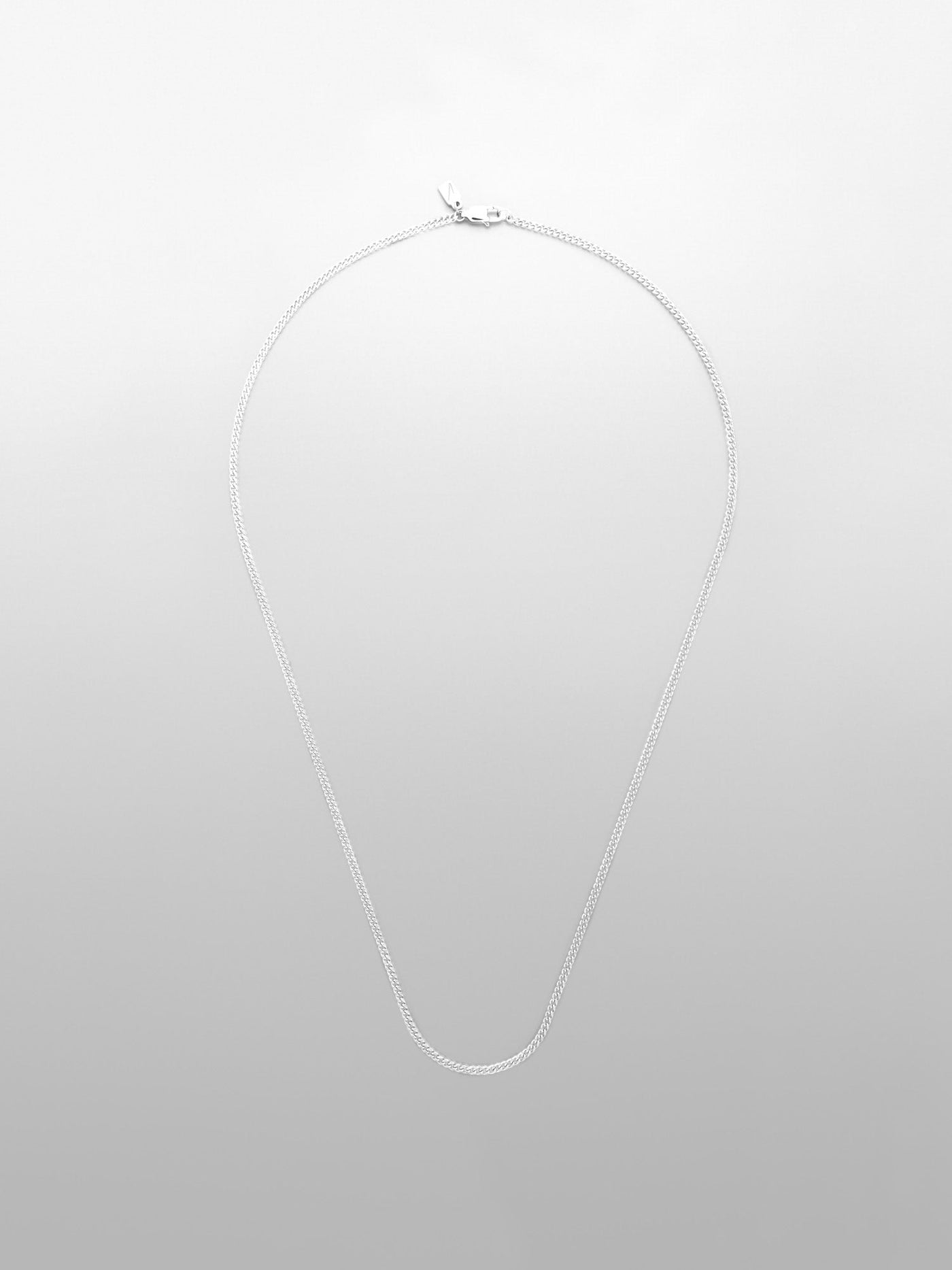 MINIMAL CHAIN NECKLACE